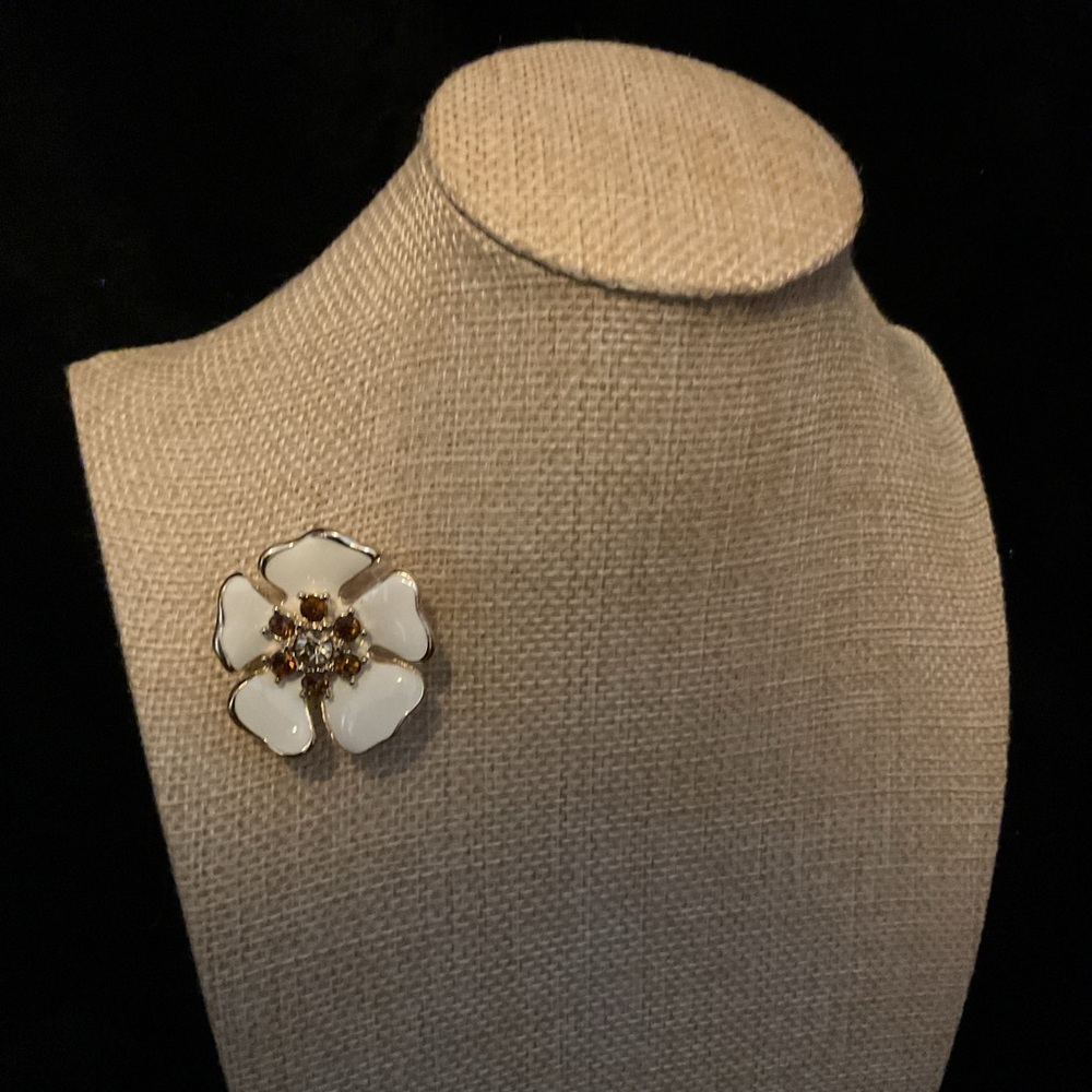 Banana Republic Elegant Floral Gold Toned Brooch